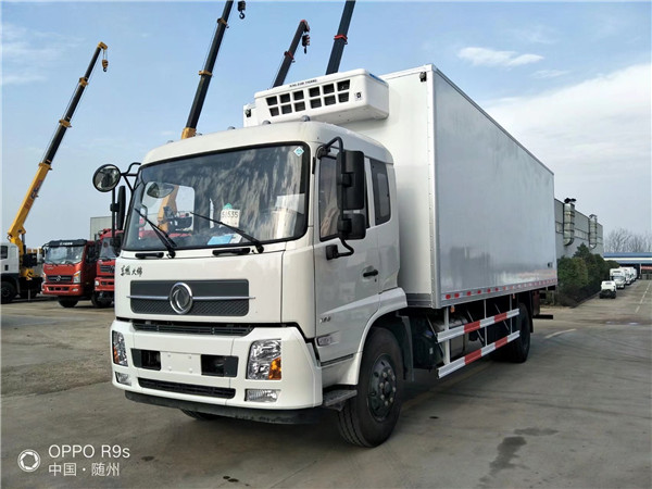 天錦醫(yī)療廢物轉(zhuǎn)運(yùn)車（廂長(zhǎng)6.1米）