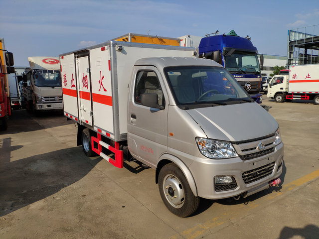 長安易燃氣體運輸車（3米）