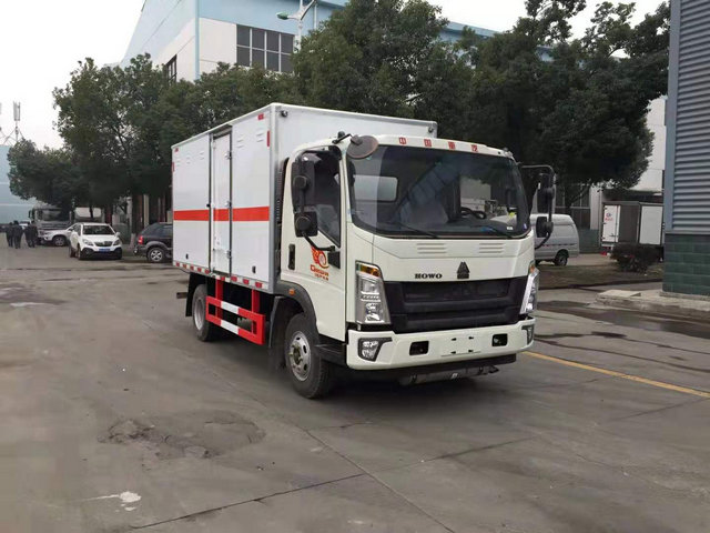 豪沃易燃氣體運輸車（4.2米）